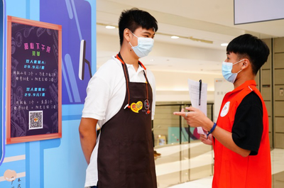 夏日樂章 音樂派對照亮朋友圈，心青年在甜心下午茶中綻放多元才能